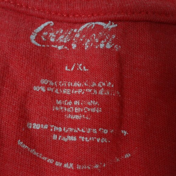 COCA COLA COKE POLAR BEARS HAVE A COKE & A SMILE RED L/XL WOMENS SLEEPSHIRT L235 - Picture 3 of 3